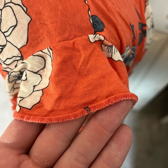 LOFT Red and White Short Sleeve Tee - Picture 5 of 7